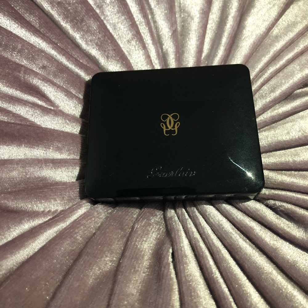 Guerlain rose blush - Picture 3 of 3